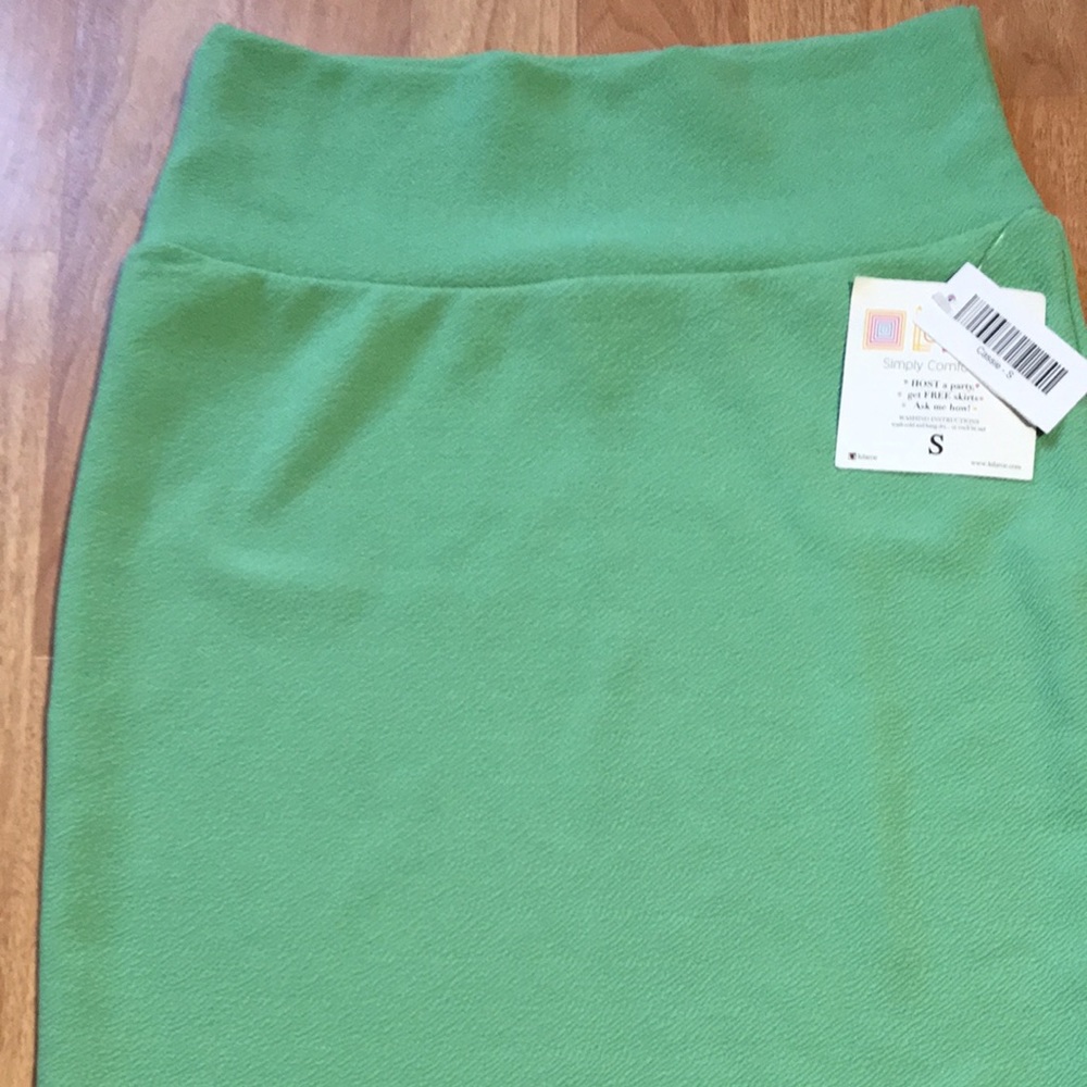 Small Cassie Pencil Skirt solid green NWT
